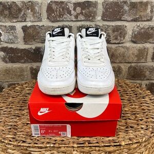 Women’s Nike Court Vision Low White & Black Sz 8.5